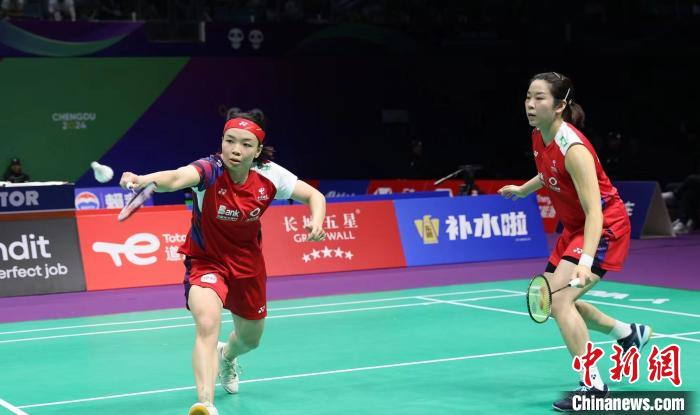 凡尘组合在本届尤伯杯首秀获胜，贾一凡呼吁球