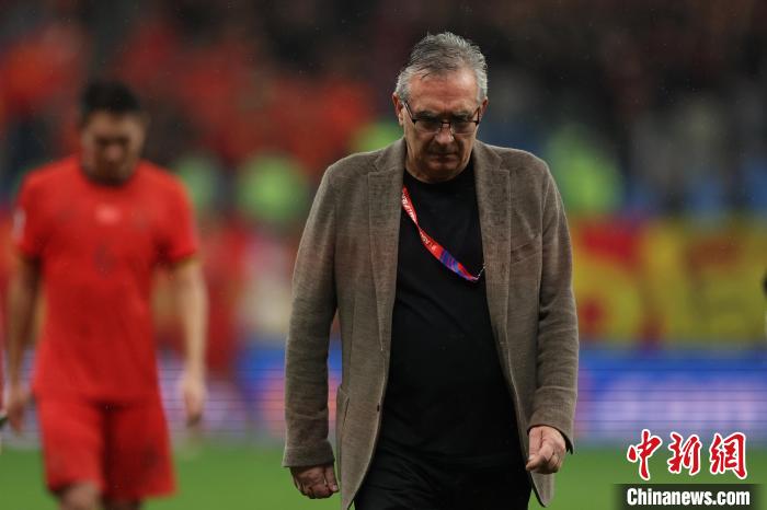 沙特之战成救赎之战：中国男足陷入信任危机，