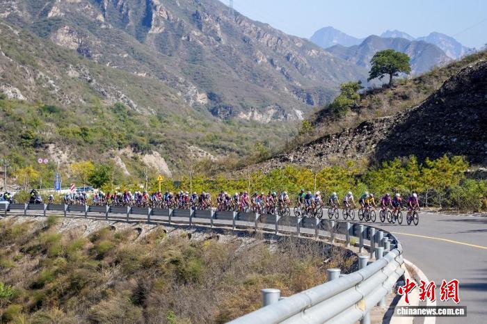 2025环门头沟国际公路自行车赛圆满收官 生态赛道
