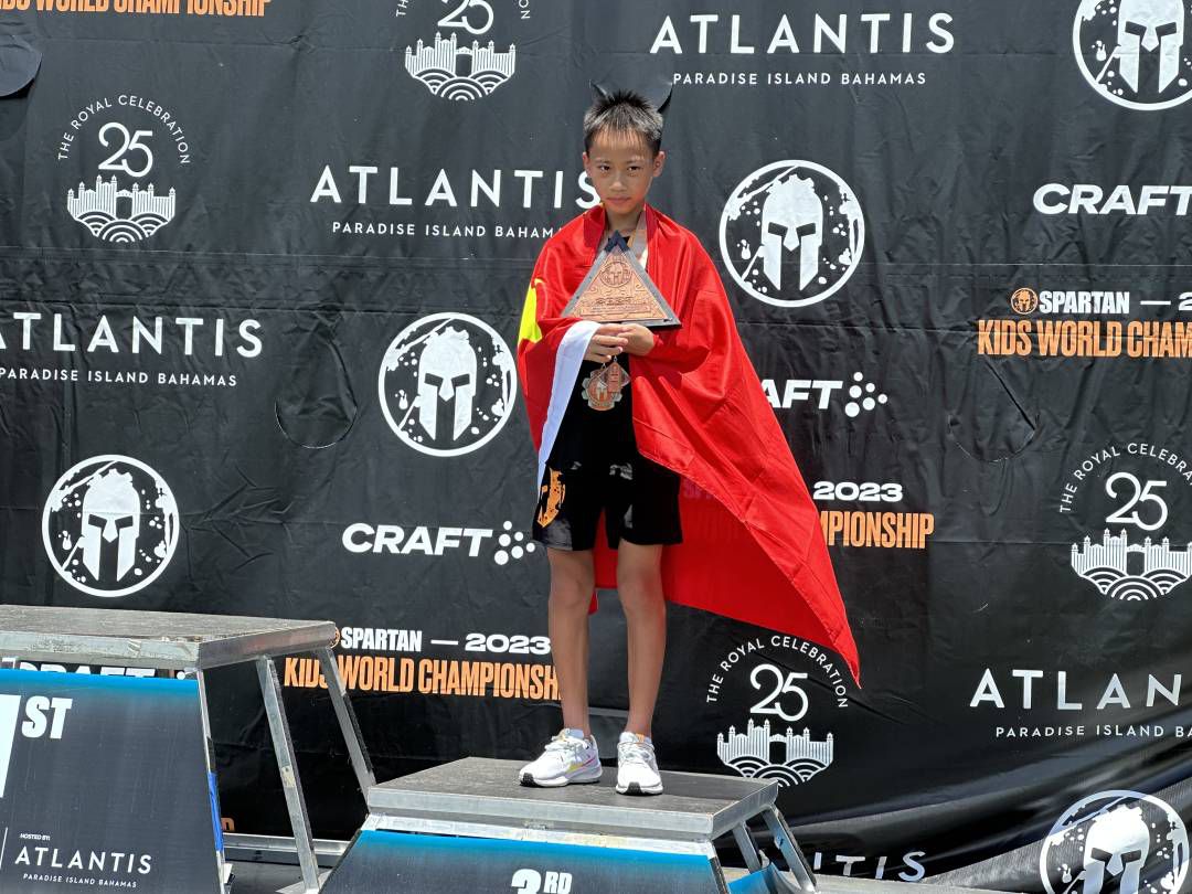 中国少年杨至善世锦赛摘铜，继王子今后再度登