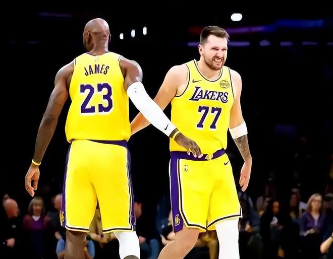 NBA常规赛明日焦点战：雷霆冲击12连胜 湖人挑战