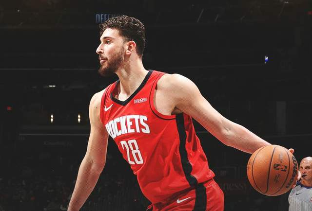 火箭惨败马刺 申京低迷暴露战术困境