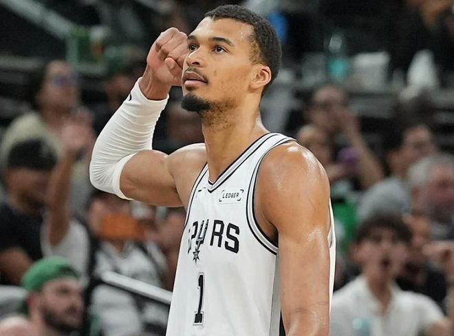 文班亚马爆发率队登顶西部前列，冲击MVP成最大