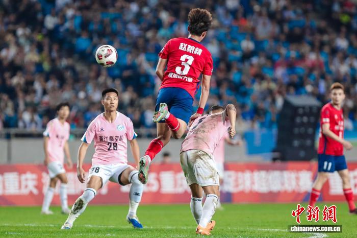 两江临空队力克江津润通动力队勇夺2025渝超联赛