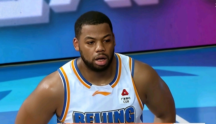 北京北汽男篮力克北控周琦杰曼联手制胜同城德