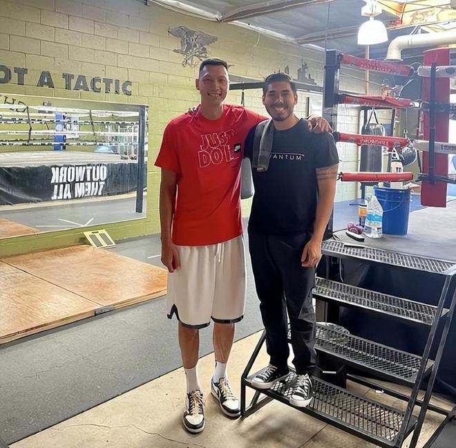 易建联洛杉矶豪宅遭山火焚毁 财富价值反思引发