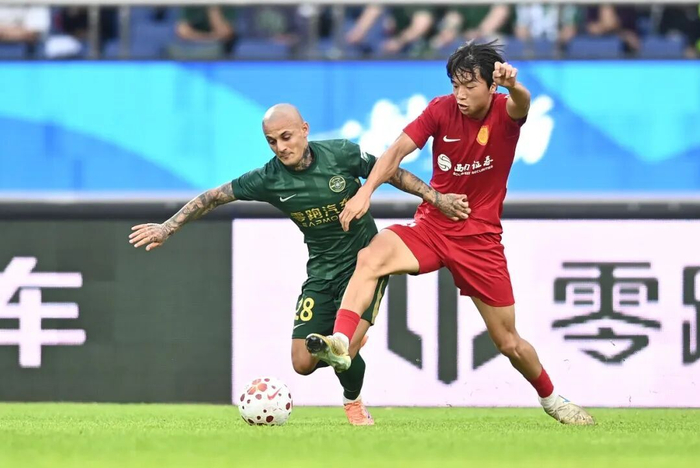 重庆铜梁龙客场1比0力克浙江队 杜月徵破门助升